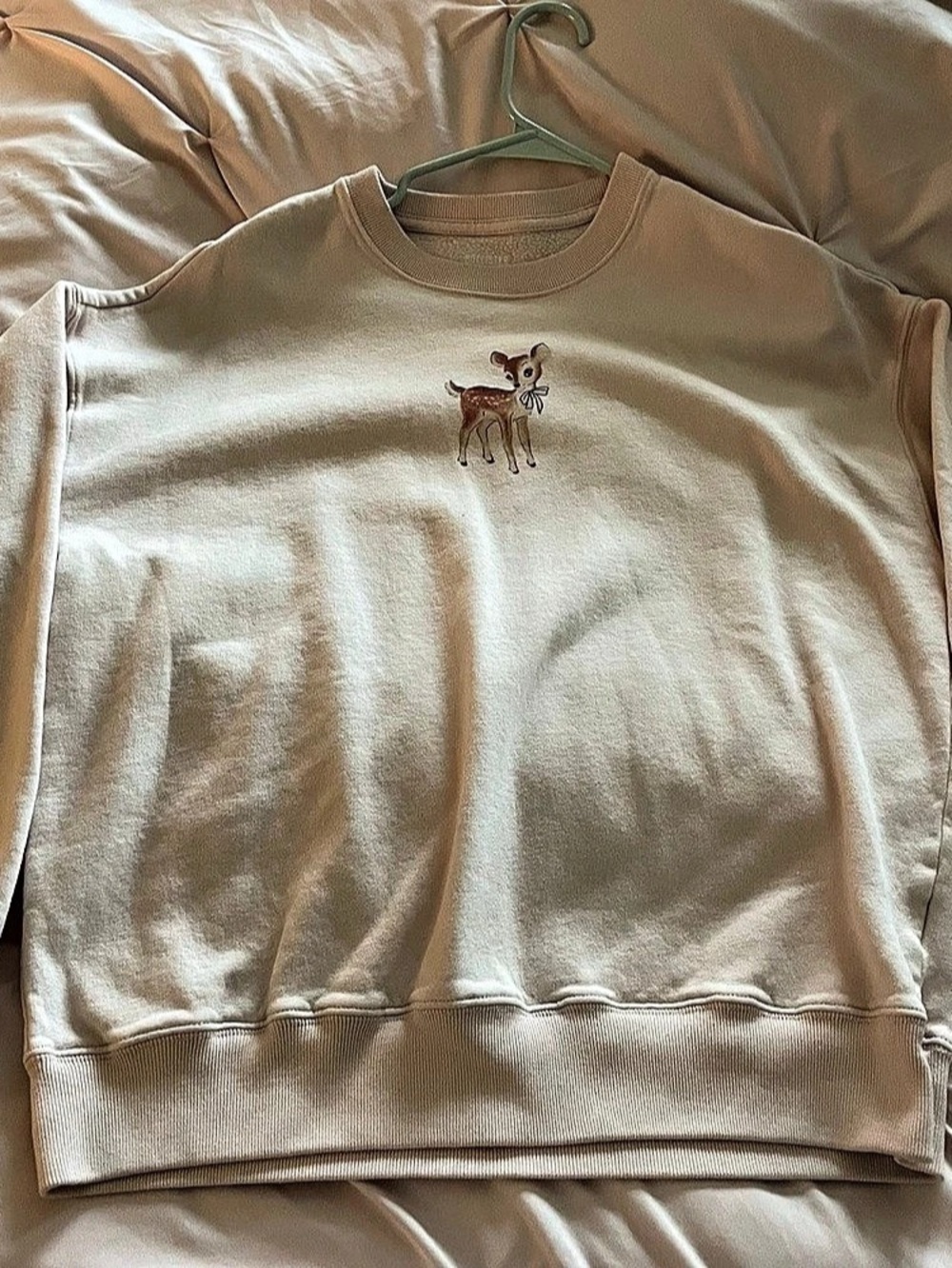 Hollister Crewneck Sweatshirt in Pink Size XS